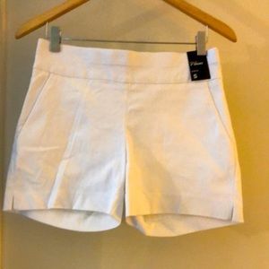 New York and Company Pull On 4” Short